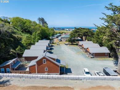 Located near the Port of Gold Beach and just minutes from local - photo 2