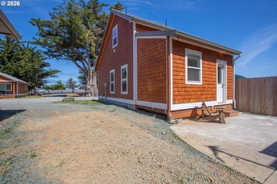Located near the Port of Gold Beach and just minutes from local - photo 9