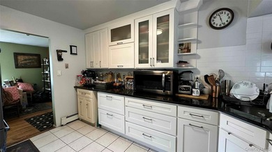 Welcome to this charming Massapequa home offering comfort - photo 7