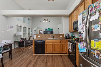 Your new home awaits! Come and enjoy the convenience of the 720 - photo 10