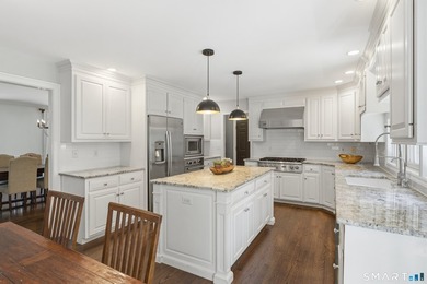 Beautifully sited on a fabulous private lot in the highly - photo 12