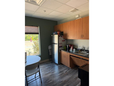 Price for building only. Turnkey urgent care business in a