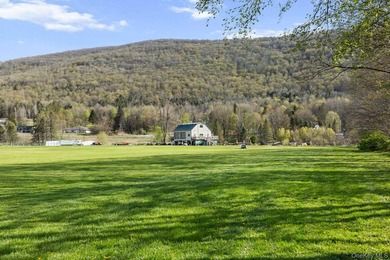 A rare opportunity to acquire and reimagine a 23.38-acre - photo 6
