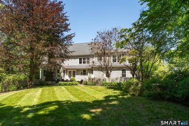 Beautifully sited on a fabulous private lot in the highly - photo 29