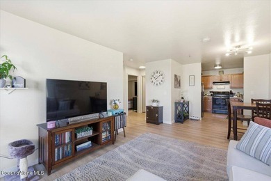 Welcome home to effortless living in this beautifully maintained - photo 7
