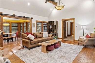 Escape the pace of the city & retreat to your own private - photo 8