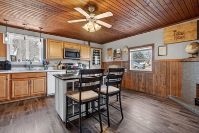 Welcome to this Cute and Quaint updated 3 bedroom ranch style - photo 2