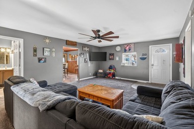 Welcome to this Cute and Quaint updated 3 bedroom ranch style - photo 7