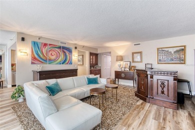 ON THE SAND at the luxurious Gemini condominium in the heart of - photo 14