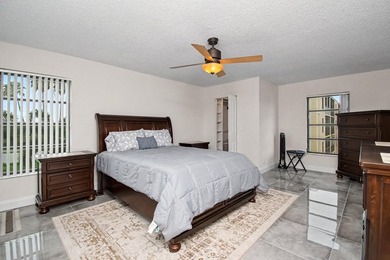 Renovated with timeless style, this beautifully appointed 2 - photo 18