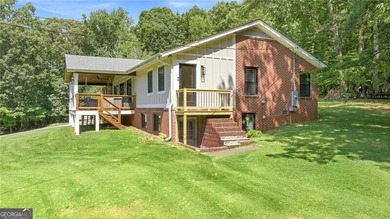 Rarely does a property like this become available. Nestled on 3 - photo 19