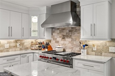 Rarely does a property like this become available. Nestled on 3 - photo 20