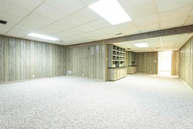 Welcome home to this solid brick ranch in desirable Marlin Hills - photo 24