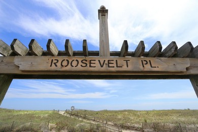 BEACHFRONT CONDO!! VACANT & NEWLY RENOVATED! Don't miss this - photo 29