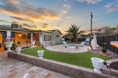 Tucked into a central Lake Havasu location, this truly - photo 38