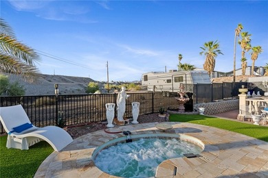 Tucked into a central Lake Havasu location, this truly - photo 39