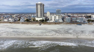 BEACHFRONT CONDO!! VACANT & NEWLY RENOVATED! Don't miss this - photo 43