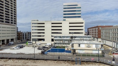 BEACHFRONT CONDO!! VACANT & NEWLY RENOVATED! Don't miss this - photo 47