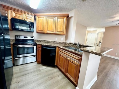One or more photo(s) has been virtually staged. FIRST FLOOR - photo 8