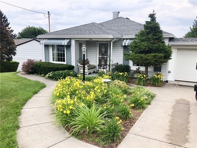 Don't miss this charming 2-bedroom, 1.5-bath ranch offering - photo 1
