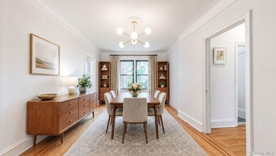 Prime location in the heart of Forest Hills-this move-in ready - photo 6