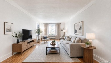 Prime location in the heart of Forest Hills-this move-in ready - photo 8