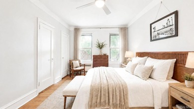 Prime location in the heart of Forest Hills-this move-in ready - photo 10