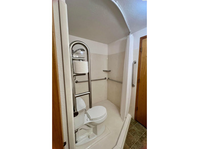 MLS# 289507 Welcome home to this beautifully maintained 1991