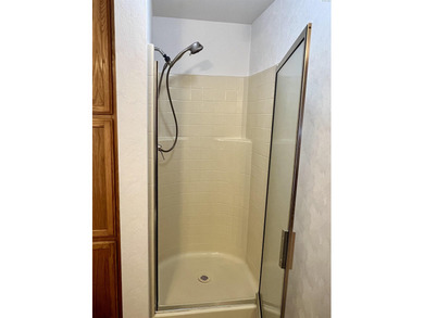 MLS# 289507 Welcome home to this beautifully maintained 1991