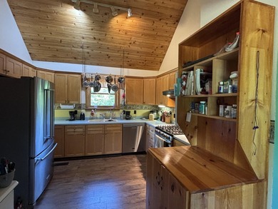 PRIVACY UNDER THE STARS! HILLTOP HOME SITS PRIVATELY ON A SUNNY - photo 22