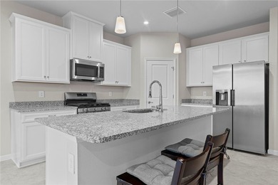 Move in ready Lake front home on premium lot available now - photo 5