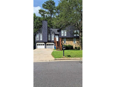 Lake Home For Sale in Lawrenceville, Georgia