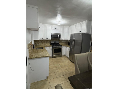 Two-Family Home for Sale in Highly Desirable Throggs Neck - photo 3