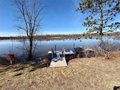 Escape to this charming cabin at the scenic Mississippi River - photo 11