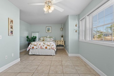Discover a truly unique home in the heart of Steinhatchee - photo 12