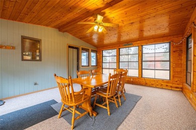 Escape to this charming cabin at the scenic Mississippi River - photo 21