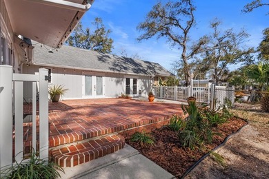 Discover a truly unique home in the heart of Steinhatchee - photo 27