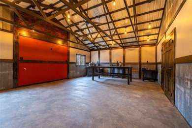 Escape to this charming cabin at the scenic Mississippi River - photo 31