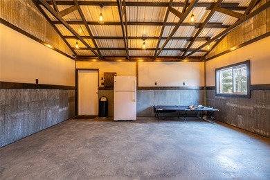 Escape to this charming cabin at the scenic Mississippi River - photo 32