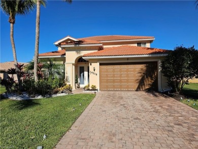 (private lake, pond, creek) Home For Sale in Naples Florida