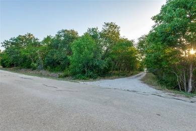 Lake Acreage For Sale in Oak Point, Texas