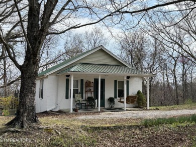 Lake Home For Sale in Jacksboro, Tennessee