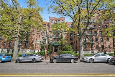 Over-sized, 1 Bedroom and 1 Bathroom apartment on the 6th Floor - photo 2