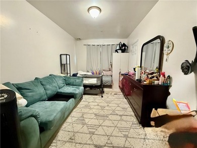 Welcome to this beautiful 3-bedroom duplex apartment, which - photo 3