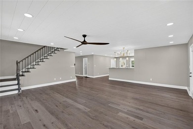 Welcome to this beautifully restored country estate embodies - photo 11