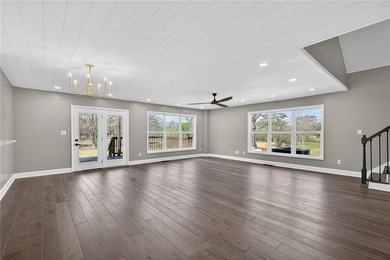 Welcome to this beautifully restored country estate embodies - photo 12