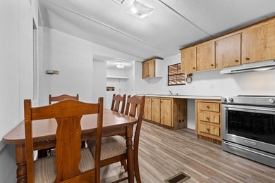 **BEST PRICED DEEP-WATER HOME IN STEINHATCHEE** Escape to the - photo 13