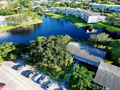 Immaculately kept waterfront condo in the desirable 55+ - photo 15