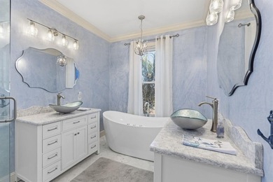 Oceanfront, five-bedroom, six-bathroom, fully remodeled raised - photo 25