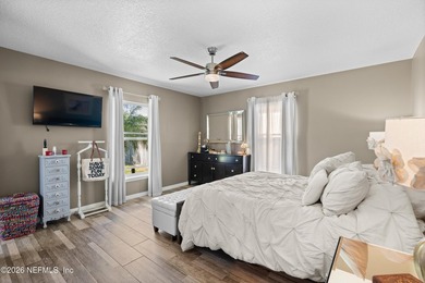 Welcome to this beautifully updated 2 bedroom, 2 bathroom - photo 26